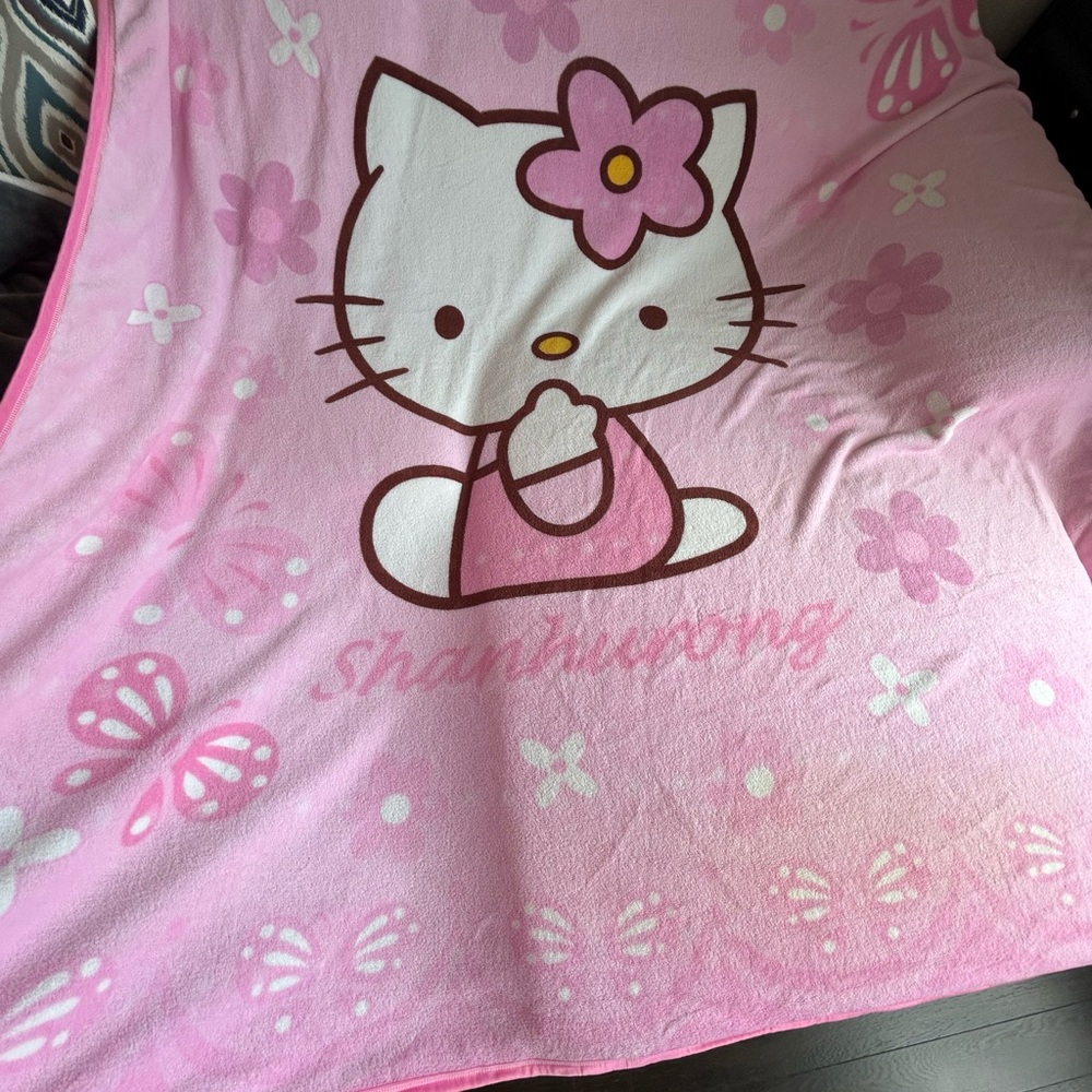 Hello Kitty Pink Blanket